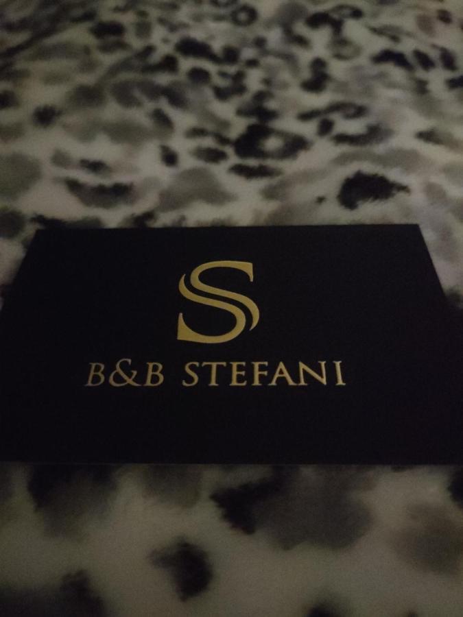 B&B Stefani Salerno Bagian luar foto